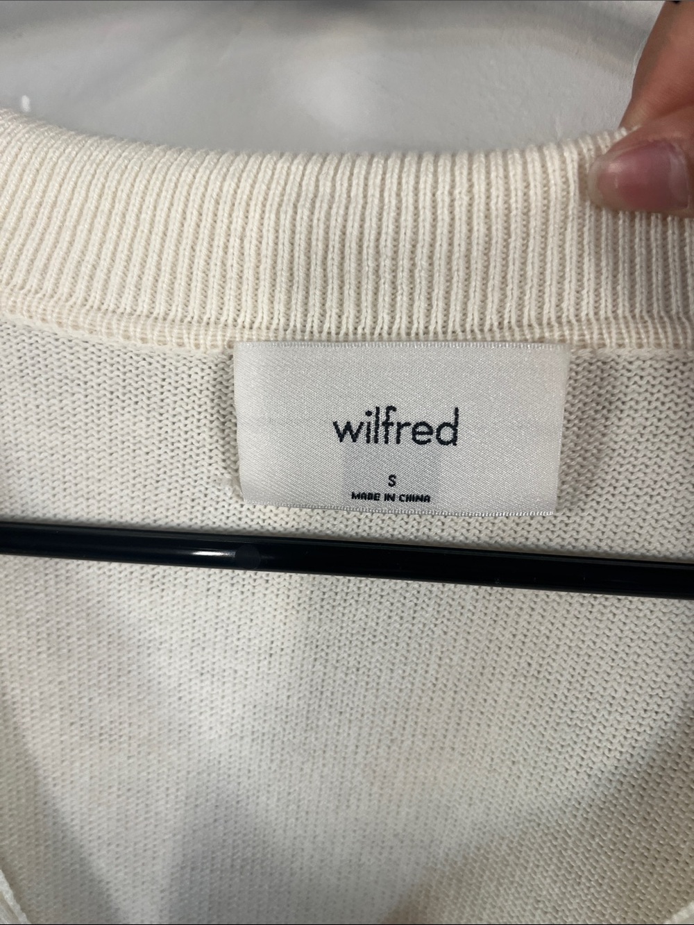Wilfred Aritzia Cream Collared V-Neck Knit Sweater wool and cotton - Picture 3 of 5